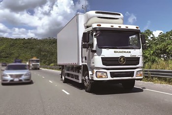 Série 3000 da SHACMAN redefinindo o transporte pesado e interurbano